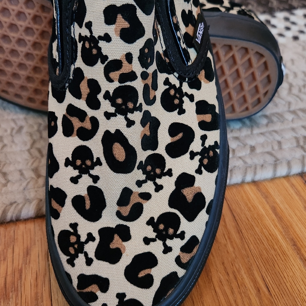 Vans Leopard and Skull Print Slip-On Sneakers - Picture 5 of 11